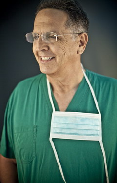 Арам Смолинский - профессор, ведущий детский кардиохирург - Израиль